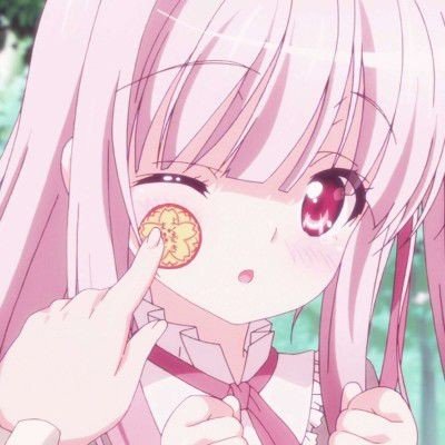 官方回应慰问的困难老人摆五粮液